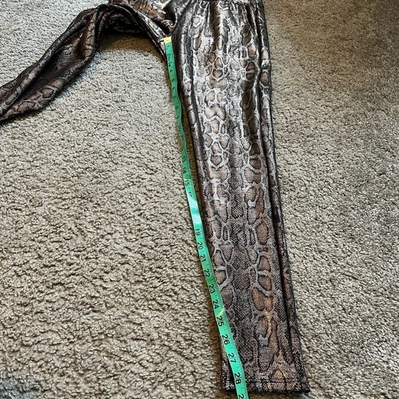 My charmo snakeskin “faux leather” print pant leggings small nwt - Picture 7 of 8